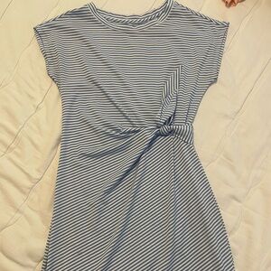 Blue and White Vineyard Vines casual dress